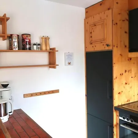 Gruen By Interhome Apartamento La Punt-Chamues-ch