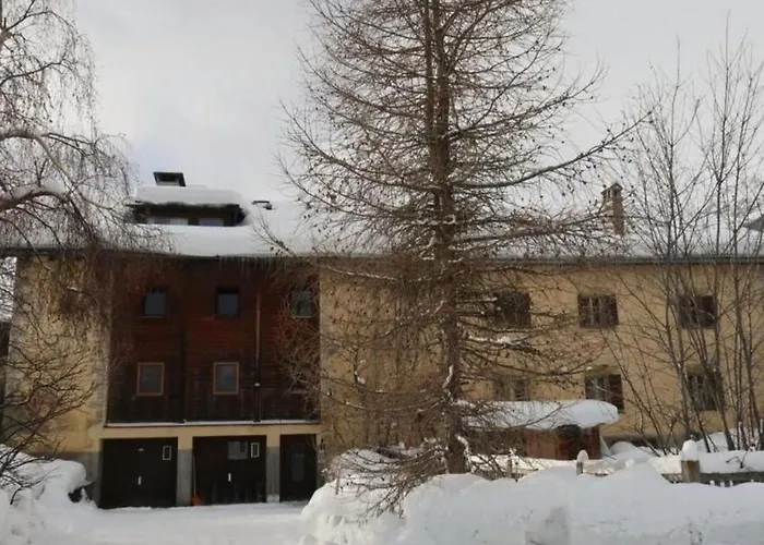 Apartment Gruen By Interhome La Punt-Chamues-ch